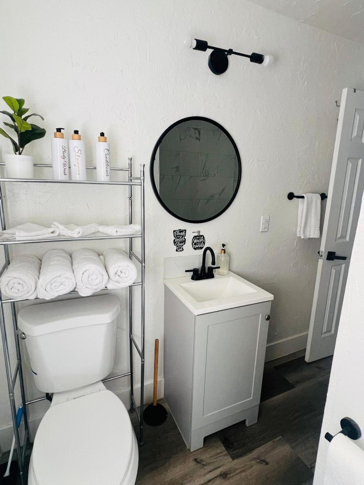 Sparkly Good Place In Downtown Apartment Las Vegas