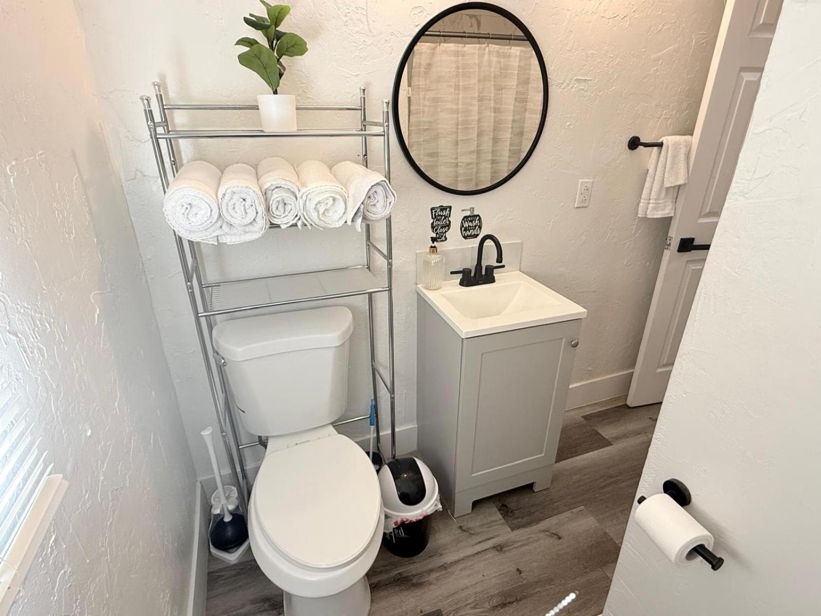 Sparkly Good Place In Downtown Apartment